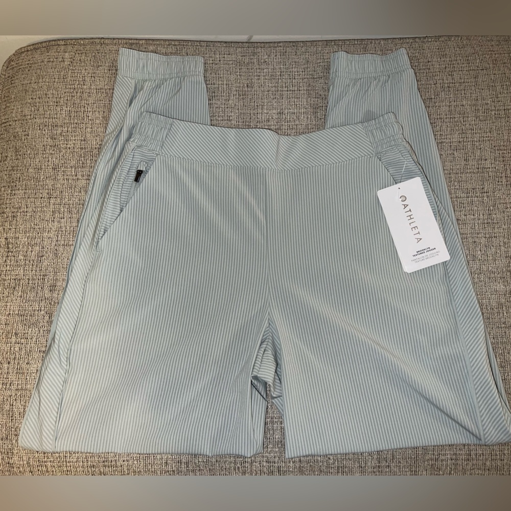 NWT Athleta Brooklyn Textured Jogger Size 10 Quick Dry